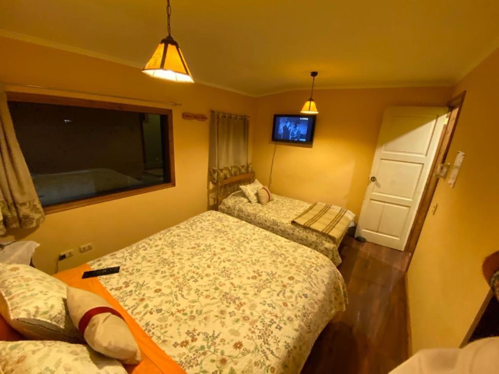 Hostal Y Cabanas Mirando Al Mar プエルトモント エクステリア 写真