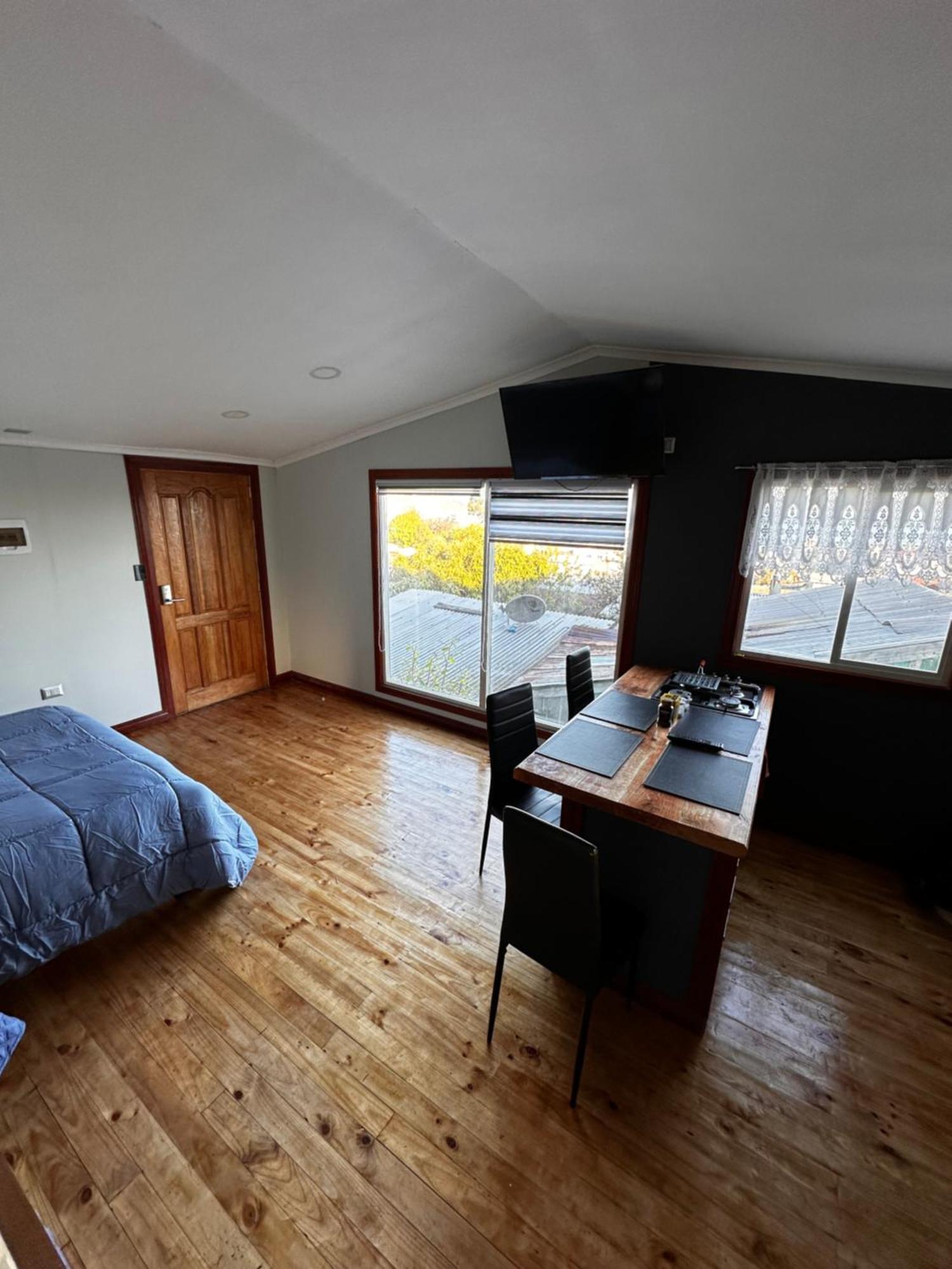 Hostal Y Cabanas Mirando Al Mar プエルトモント エクステリア 写真