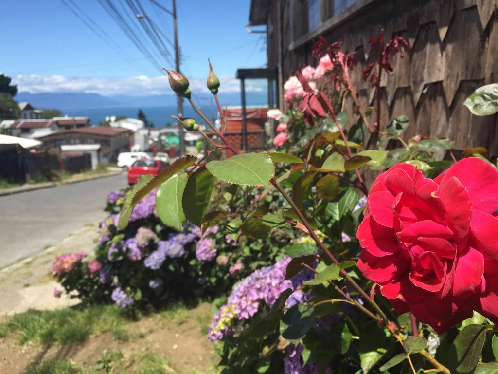 Hostal Y Cabanas Mirando Al Mar プエルトモント エクステリア 写真