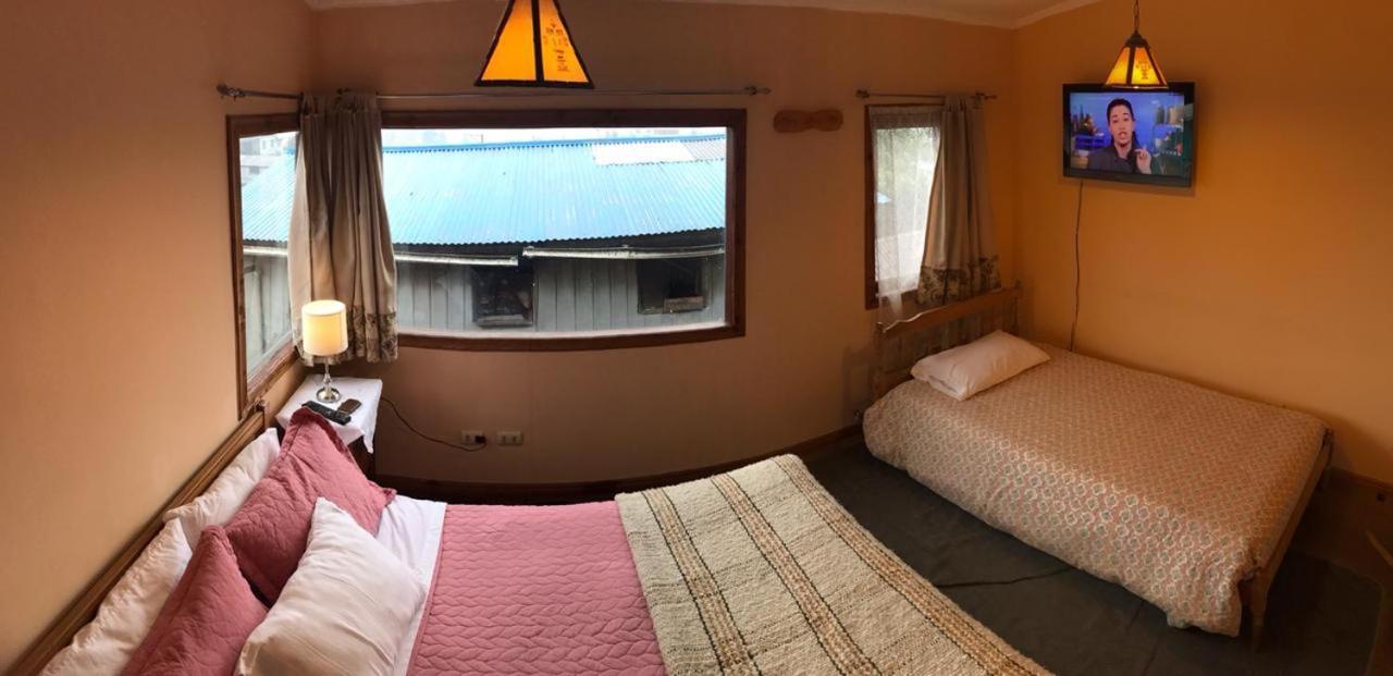 Hostal Y Cabanas Mirando Al Mar プエルトモント エクステリア 写真
